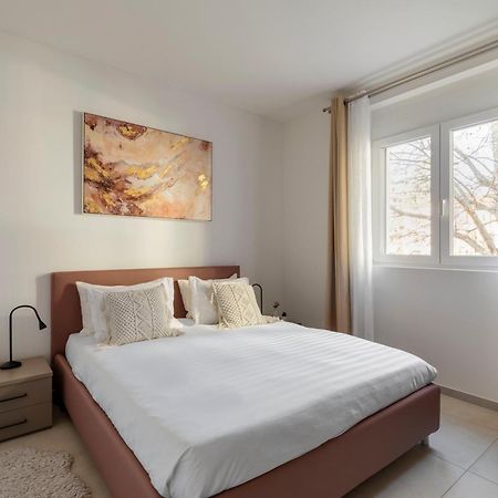 Regalia Suites - Free Parking ลูกาโน ภายนอก รูปภาพ