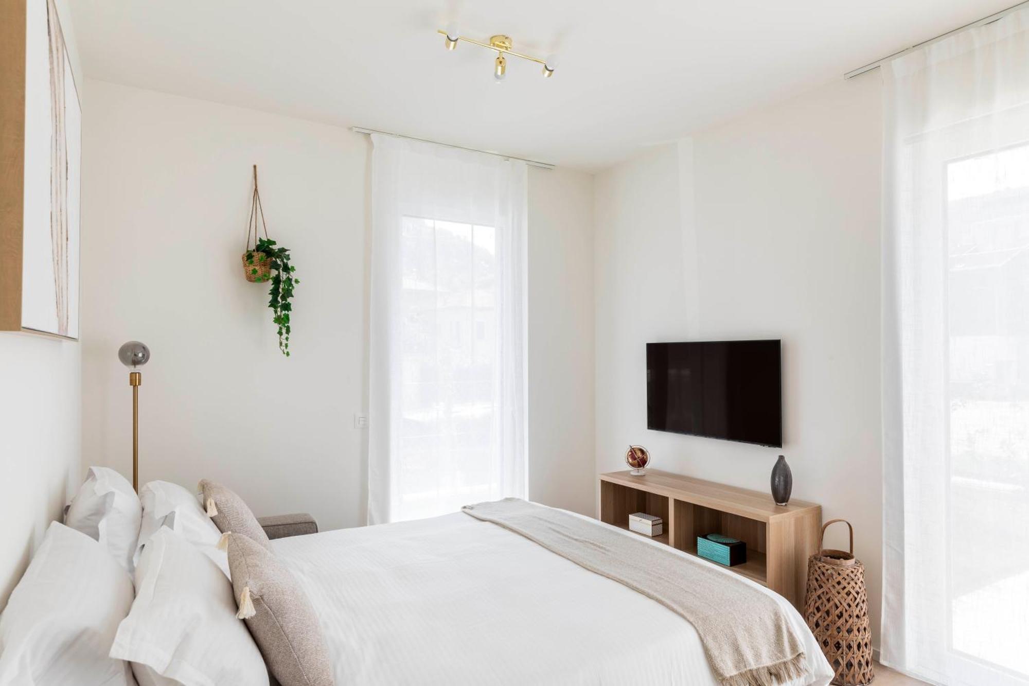 Regalia Suites - Free Parking ลูกาโน ภายนอก รูปภาพ