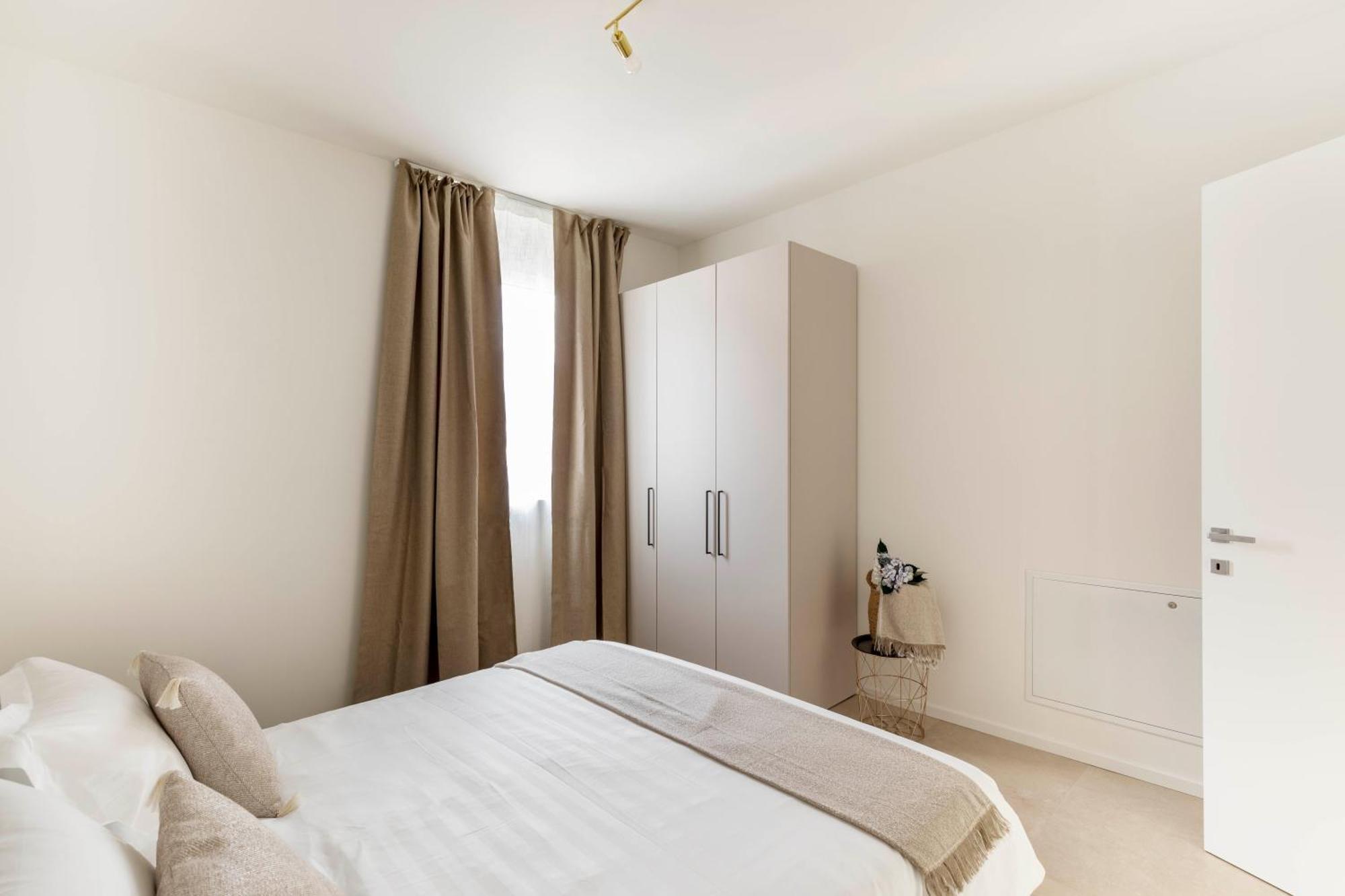 Regalia Suites - Free Parking ลูกาโน ภายนอก รูปภาพ