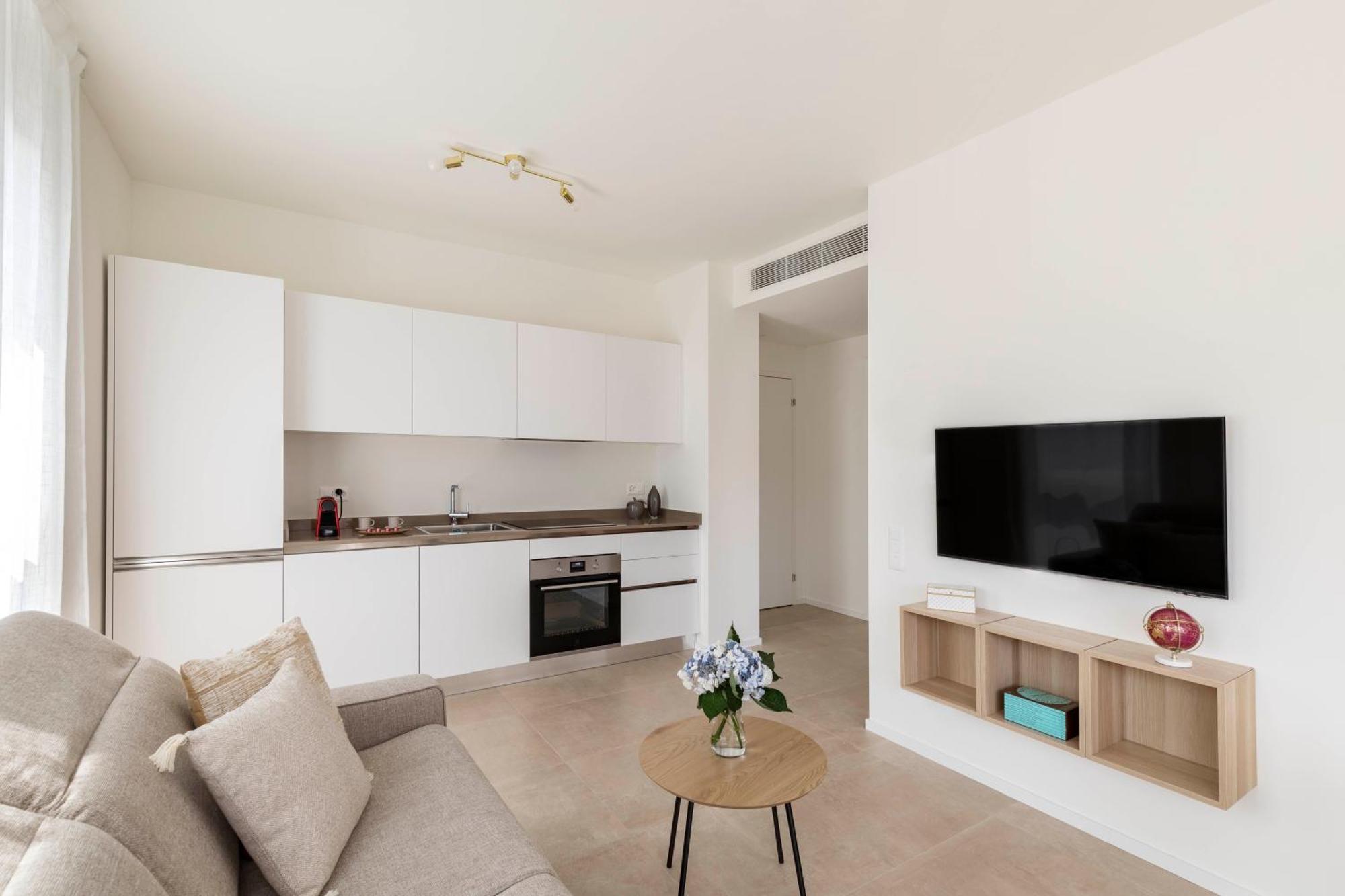 Regalia Suites - Free Parking ลูกาโน ภายนอก รูปภาพ