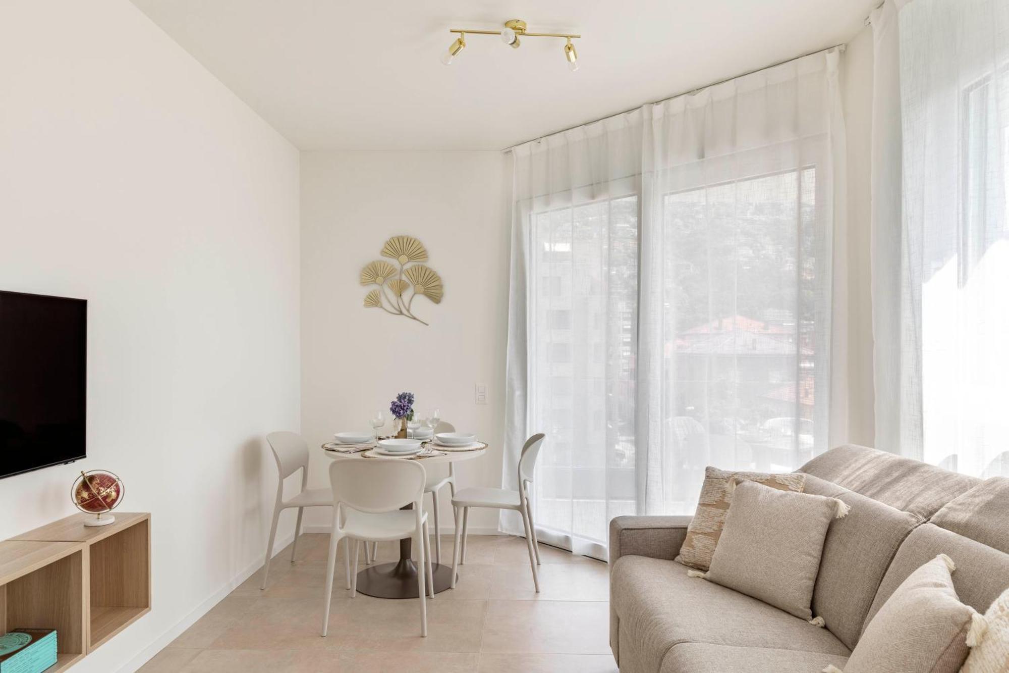 Regalia Suites - Free Parking ลูกาโน ภายนอก รูปภาพ