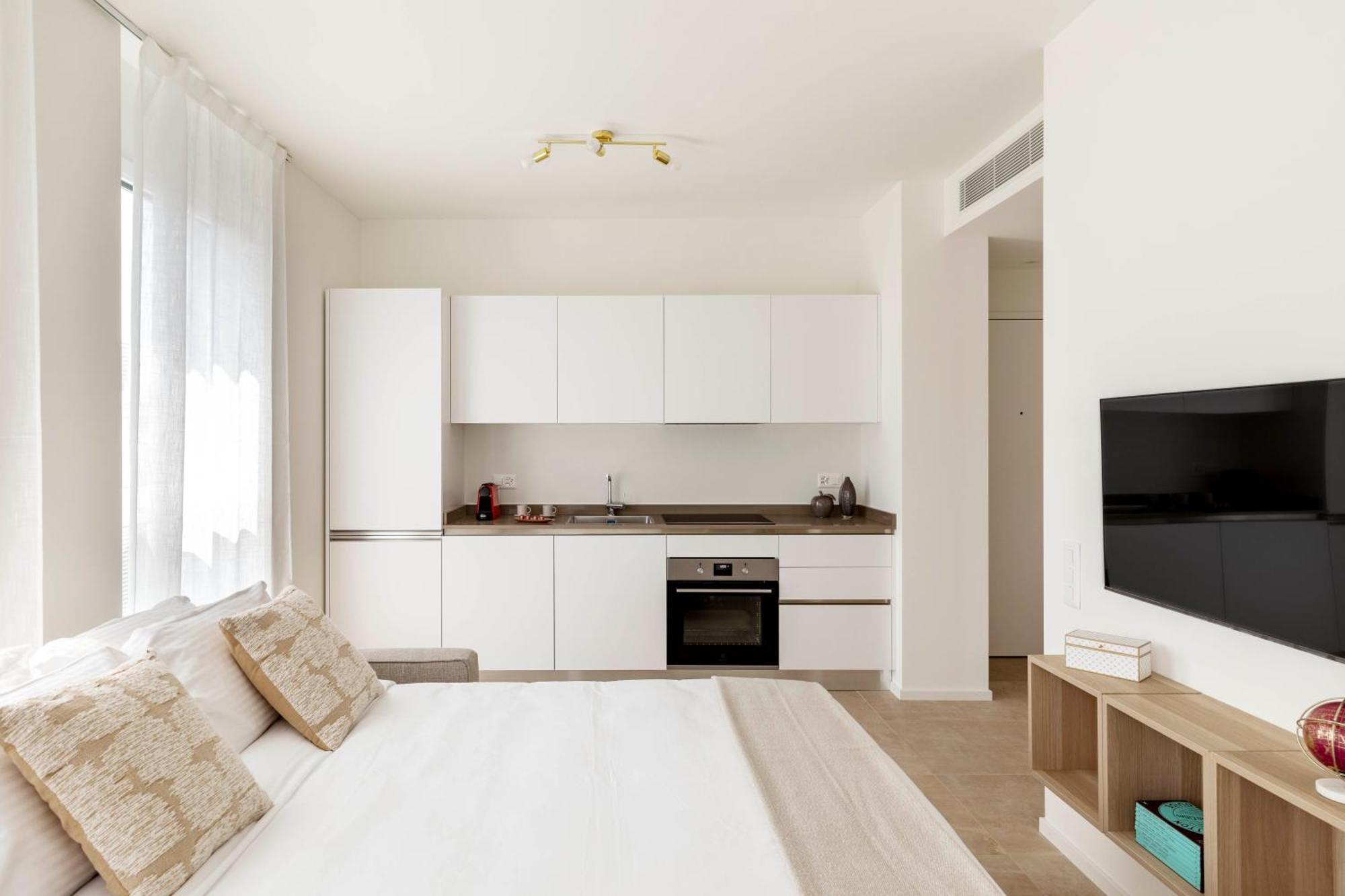 Regalia Suites - Free Parking ลูกาโน ภายนอก รูปภาพ