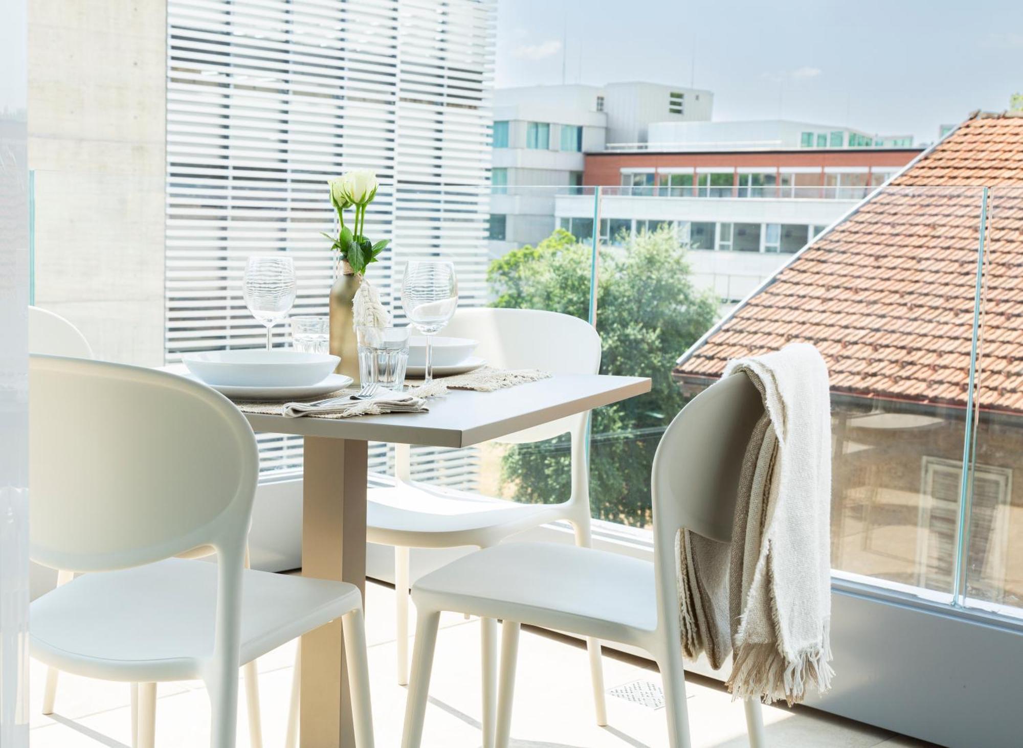 Regalia Suites - Free Parking ลูกาโน ภายนอก รูปภาพ