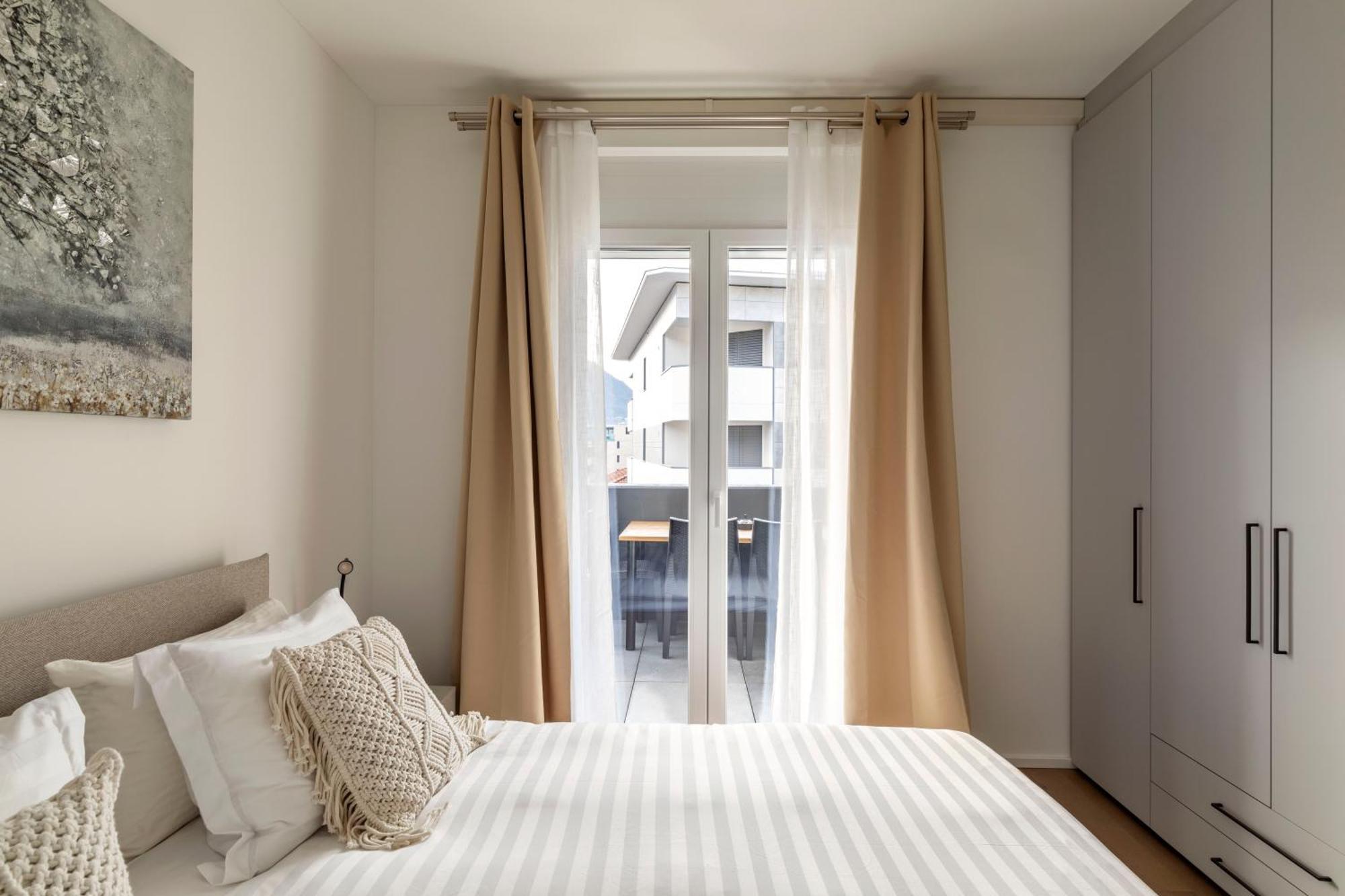 Regalia Suites - Free Parking ลูกาโน ภายนอก รูปภาพ